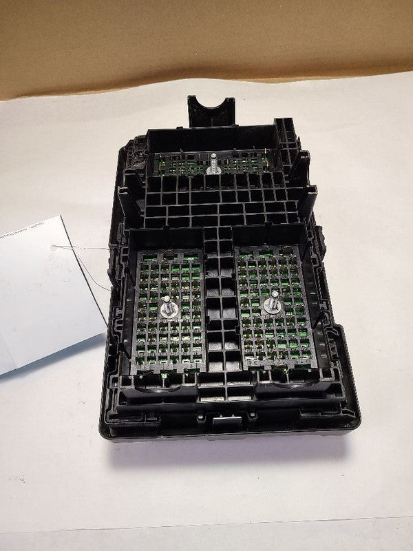 Fuse Box Engine Fits 20-22 VOYAGER 623329 68478064AA