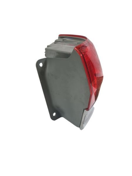 GRANDCHER 2015 Tail Light 590916