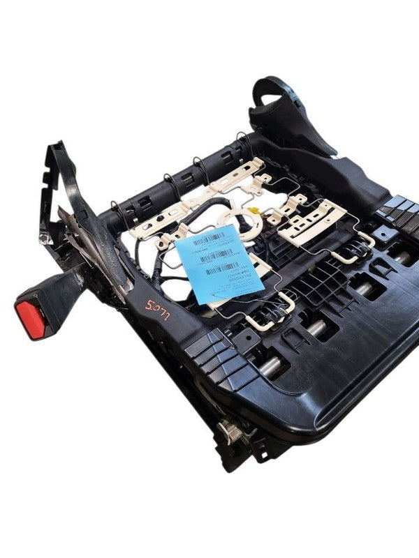 CORSAIR   2020 Front Seat Track 631564