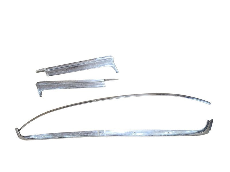 DART      1963 Windshield Frame        671238