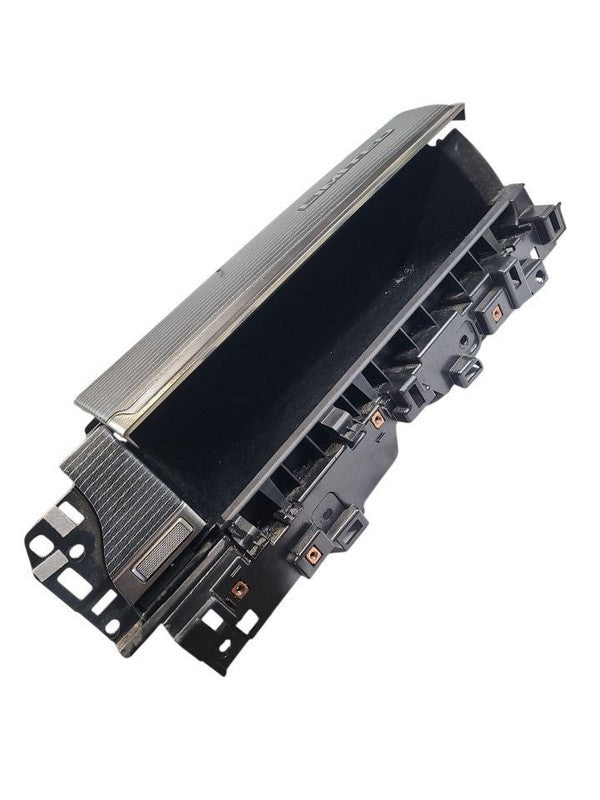 RAM3500   2019 Glove Box 669509