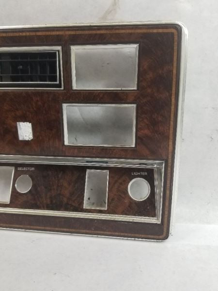 DELTA 88  1984 Dash Bezel 535331