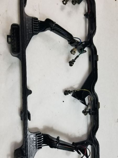 RAM2500   2006 Valve Cover 274882