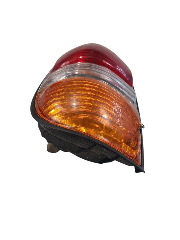Passenger Right Tail Light Fits 01-04 TACOMA 670589