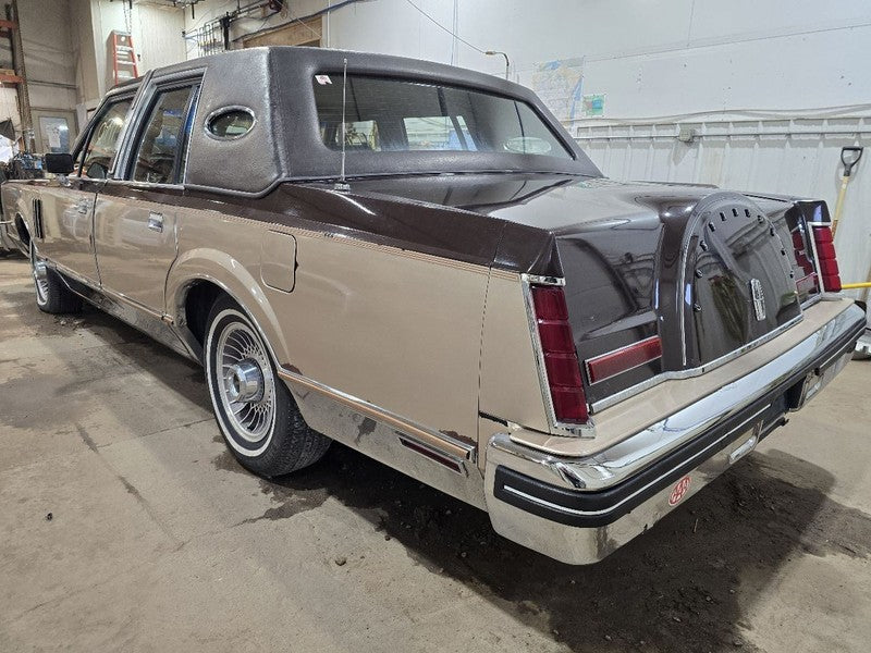 Driver Corner/Park Light Cornering Fits 80-89 LINCOLN & TOWN CAR 62666