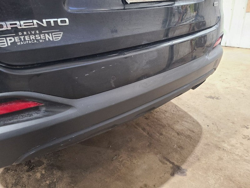 Rear Bumper Two Piece Bumper With Park Assist Fits 16-18 SORENTO 65539