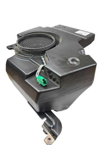 EXPLORER  2016 Speaker 567917