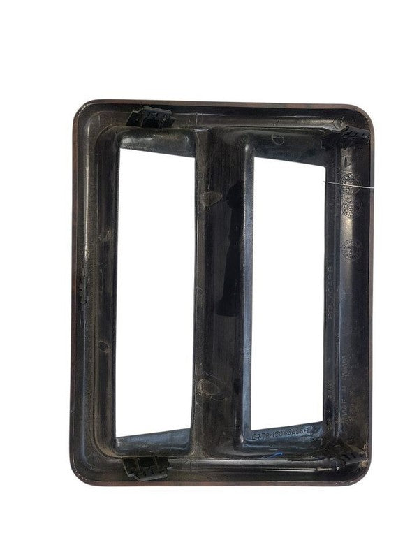 F250      1989 Dash Bezel 680503