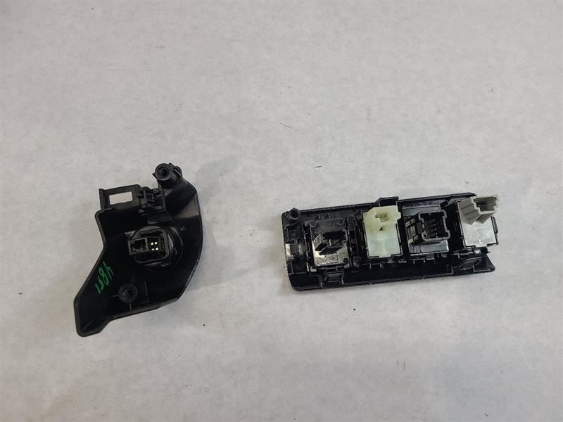 OUTBAKLEG 2024 Dash/Interior/Seat Switch 608886