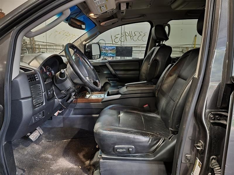 TITAN     2008 Owners Manual 451315