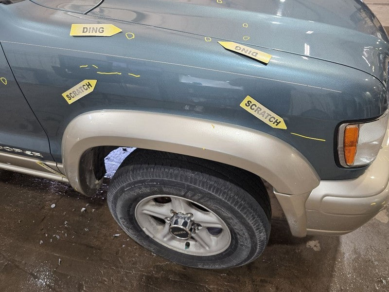 Passenger Fender With Fender Flare Fits 98-02 ISUZU TROOPER 646683