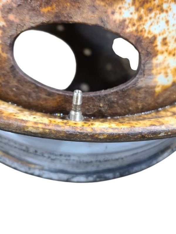 F550SD    2004 Wheel 676135