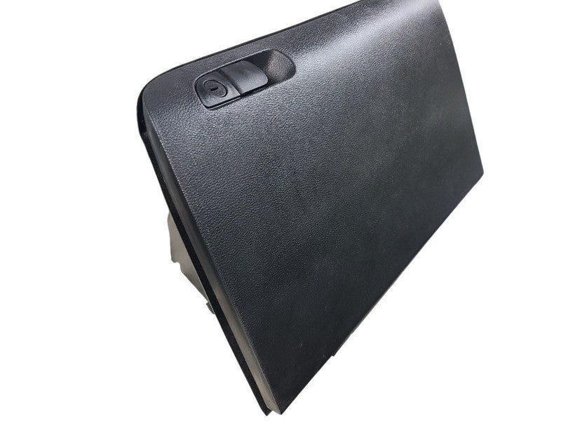 300       2014 Glove Box 654547