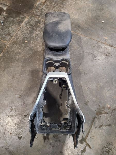 Console Front Floor Le Hybrid Fits 19 RAV4 563528