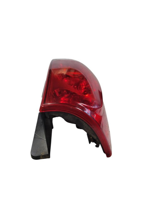 Driver Tail Light Excluding Denali Fits 07-11 YUKON 670120