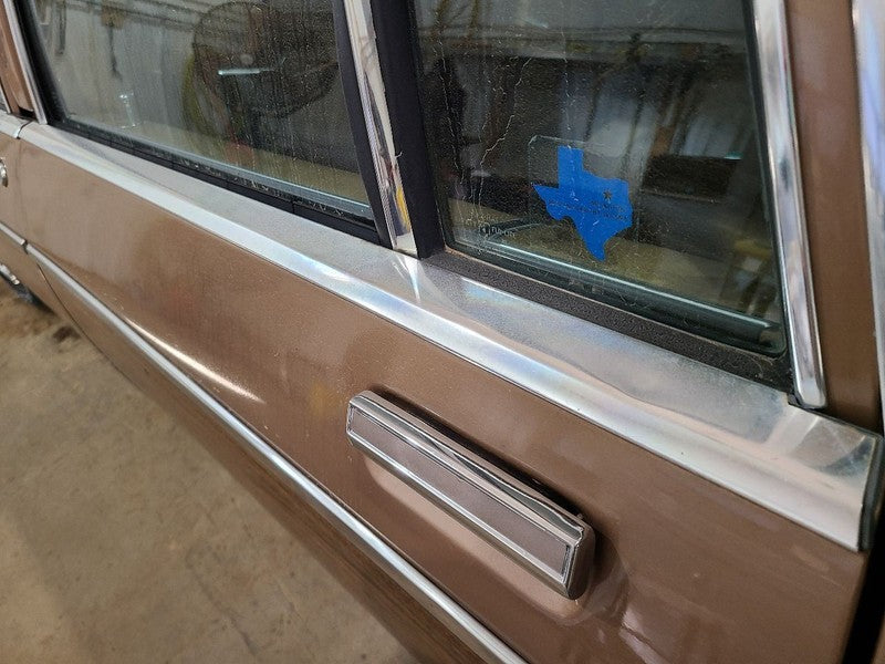 OLDS-SW   1988 Door Moulding Rear 677770