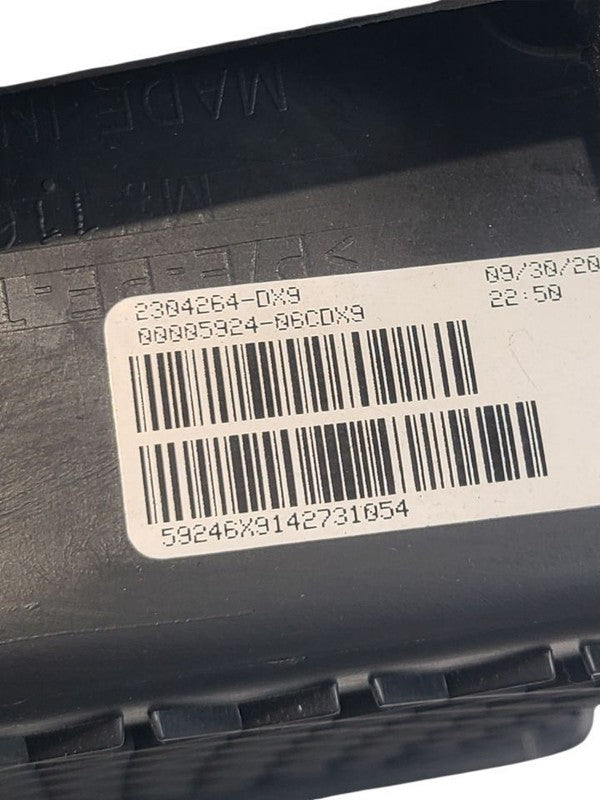 RAM3500   2015 Glove Box 670401
