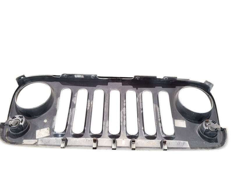 Grille VIN W 6th Digit Jk Body Fits 07-18 WRANGLER 648148