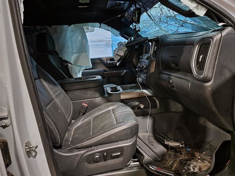 SILVRDO35 2020 Seat Belt Rear 615988