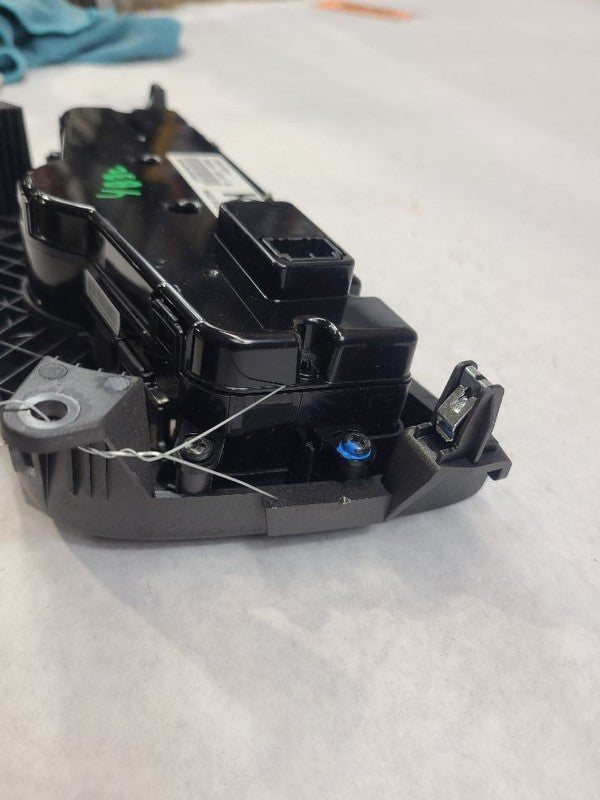 Temperature Control With Dual Zone Temperature Control Fits 13-14 SENT