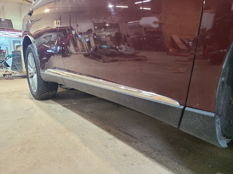 Passenger Right Front Door Fits 10-15 LEXUS RX450H 670182
