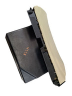 JX35      2013 Glove Box 600476
