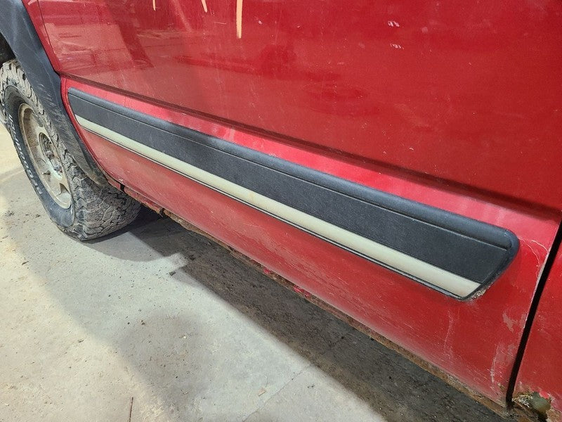 SILVRDO15 2003 Door Moulding Front 660621