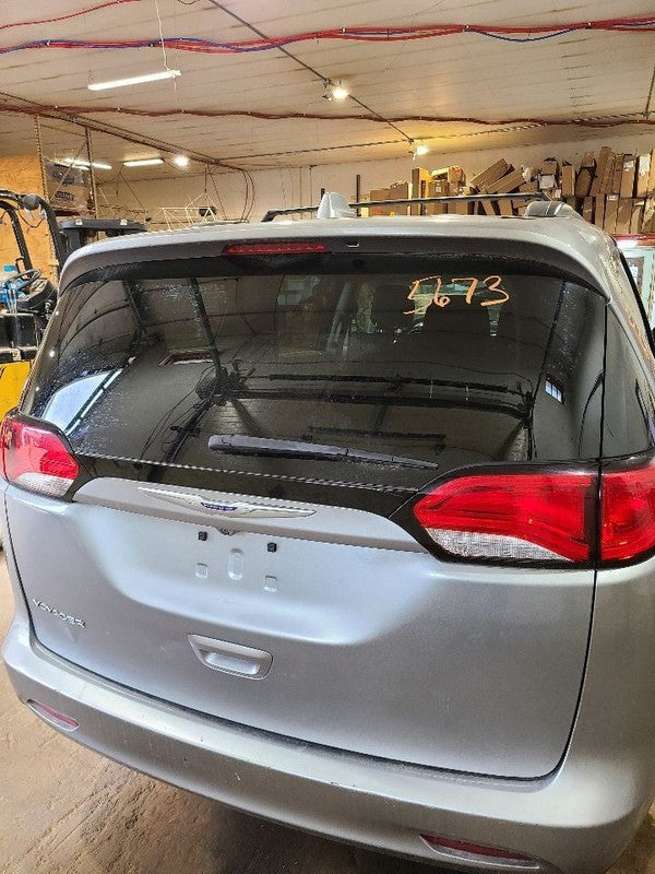 Trunk/Hatch/Tailgate Fits 20-25 VOYAGER 676351