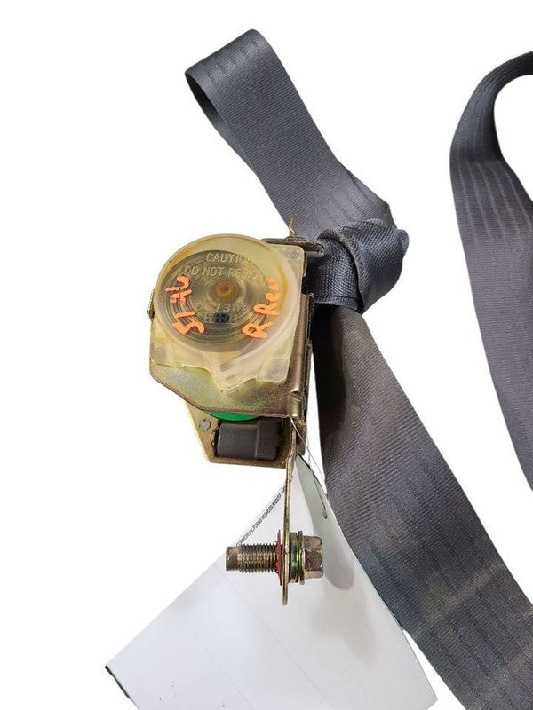 4 RUNNER  1990 Seat Belt Rear 643434
