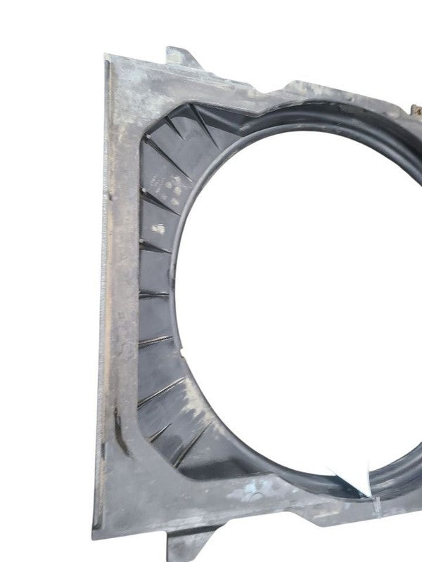 RAM3500   2004 Radiator Shroud 640287
