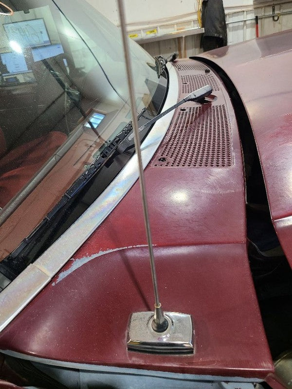 F150      1990 Cowl 678552