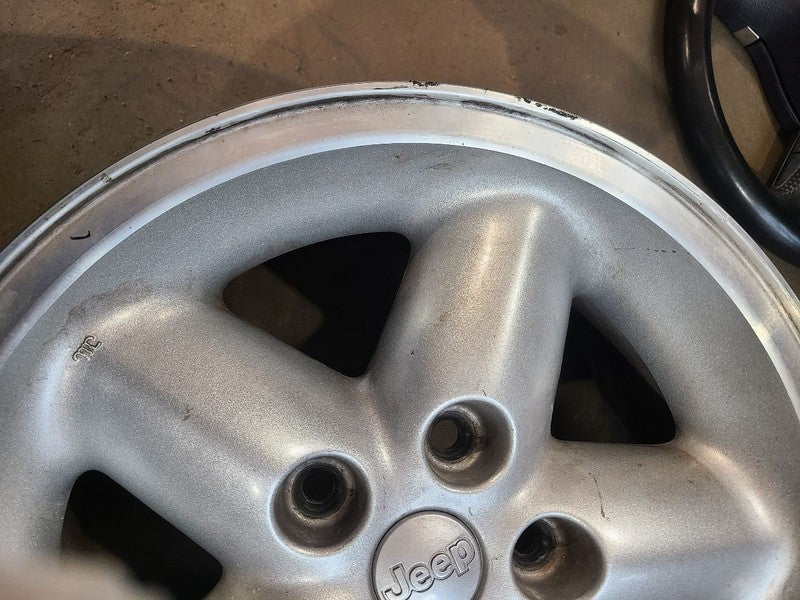 Wheel 15x7 Aluminum Fits 97-01 WRANGLER 669044