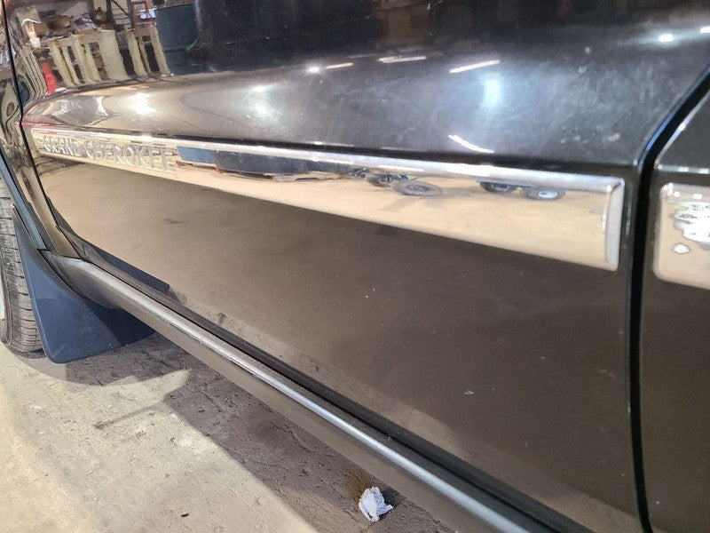 Driver Front Door Wk Body VIN E Or F 6th Digit Fits 11-22 GRAND CHEROK