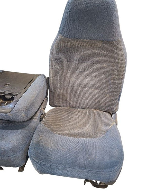 F350      1995 Front Seat 671885