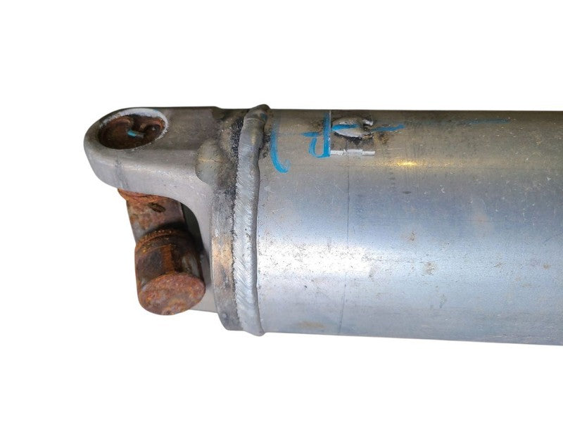 Rear Drive Shaft 1 Piece Drive Shaft 135" Wb Fits 10-20 EXPRESS 2500 V