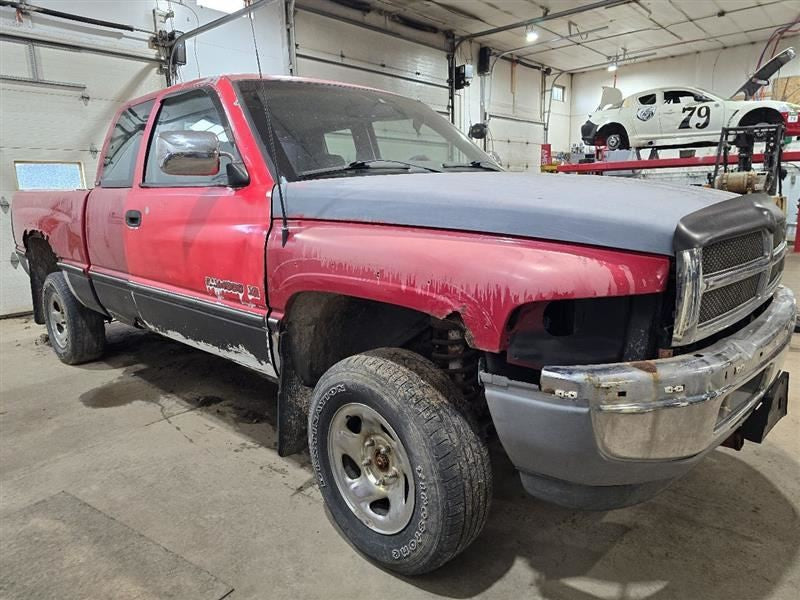 RAM1500   1996 Seat Belt Front 586632