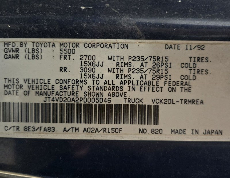 T100      1993 Seat Belt Front 638181