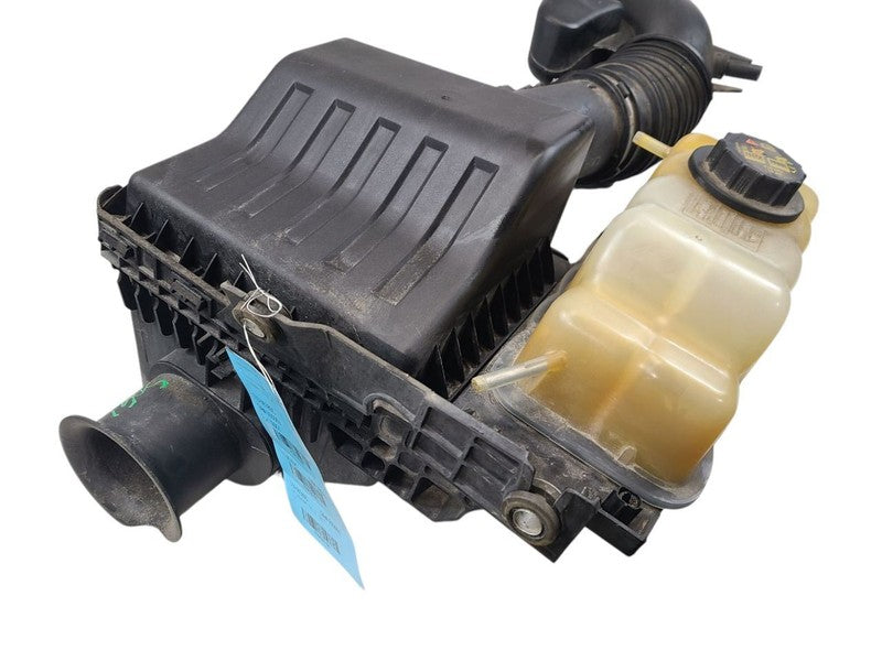 Air Cleaner 3.7L Fits 11-14 FORD F150 PICKUP 630188