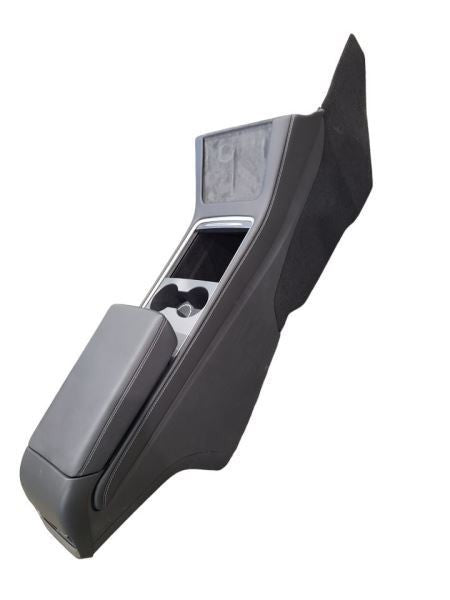 TESLA 3   2023 Console Front 577764