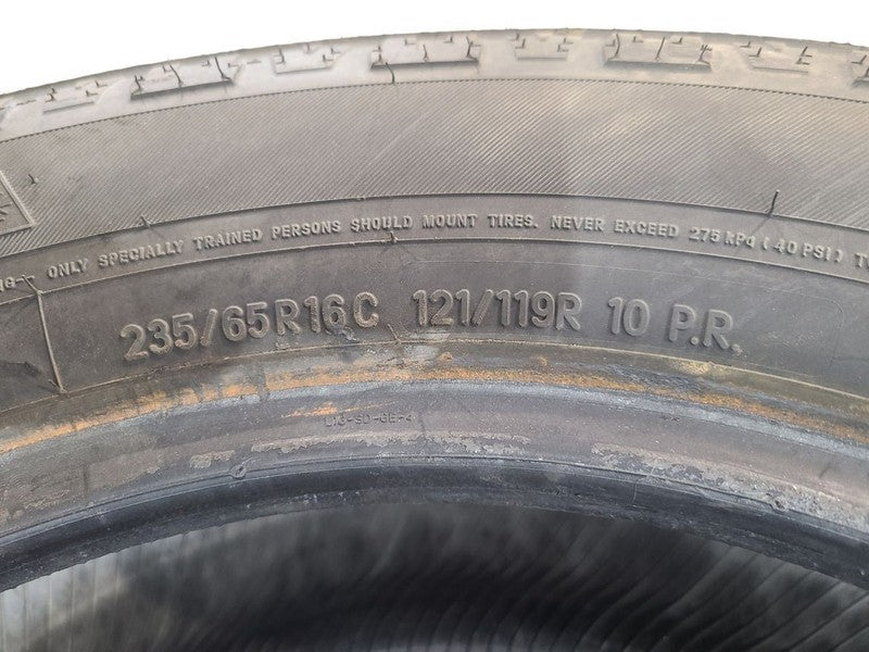 4 Used Tires 235 65 16 TOYO CELCIUS CARGO RANGE E  666540