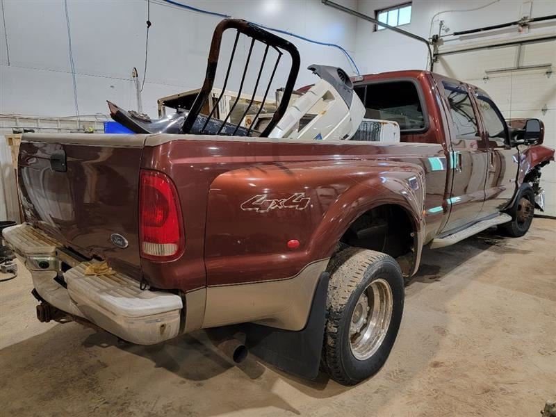 F350SD    2006 Center Cap Wheel 544913