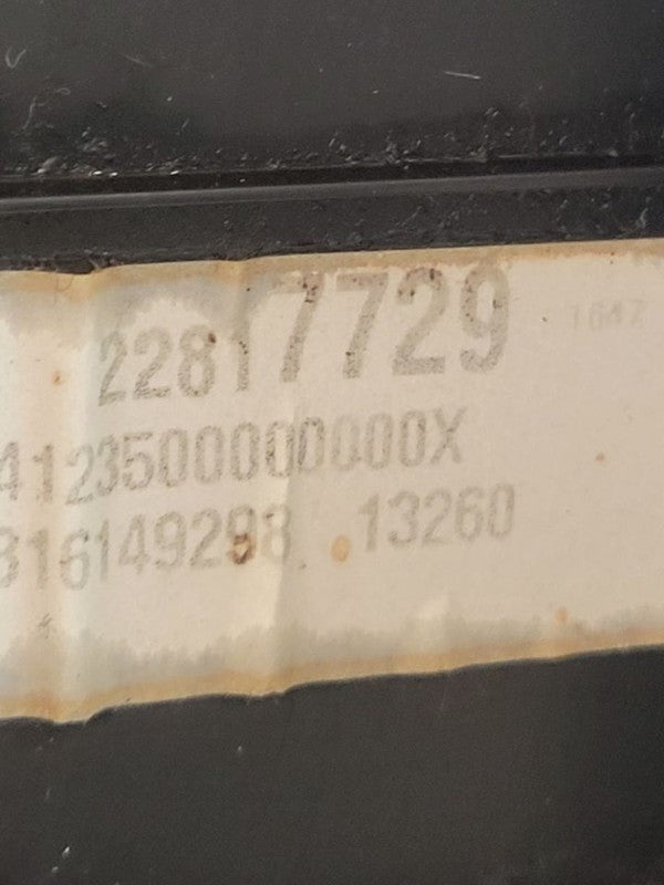 SILVRDO15 2014 Glove Box 670278