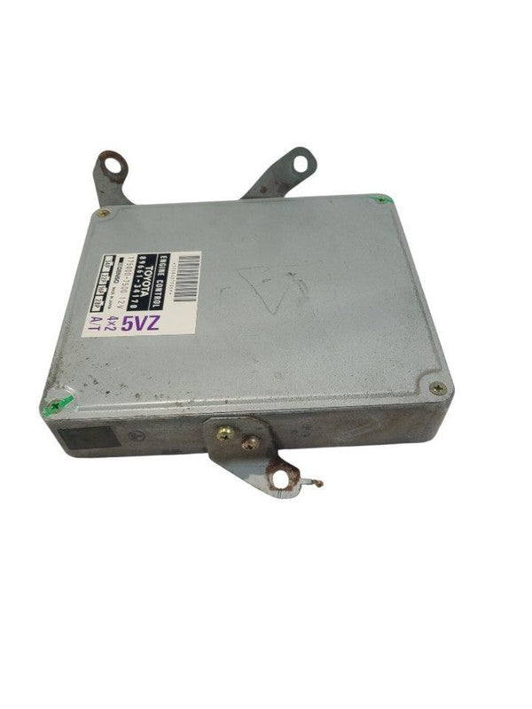 Engine ECM Electronic Control Module Right Hand Kick Panel Fits 95 T10