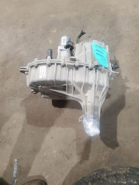 Transfer Case New Style 6 Lug Wheel 3.6L Fits 19-20 DODGE 1500 PICKUP 