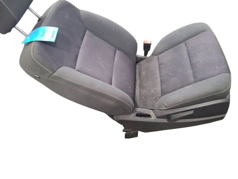Passenger Front Seat Bucket And Bench Fits 15-19 SIERRA 2500 PICKUP 61