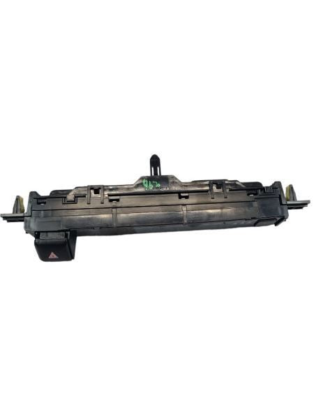 RAV 4     2018 Dash/Interior/Seat Switch 589572