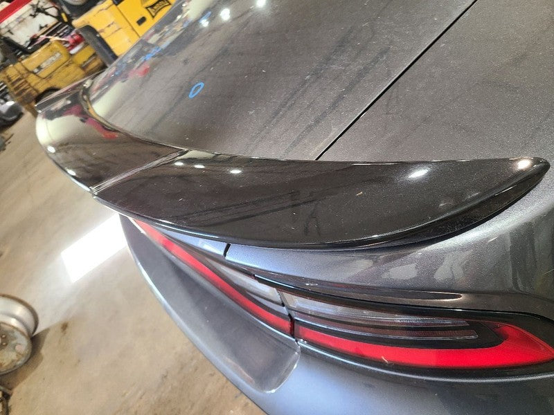 Trunk/Hatch/Tailgate With Spoiler Moulded In Black Fits 15-23 CHARGER 