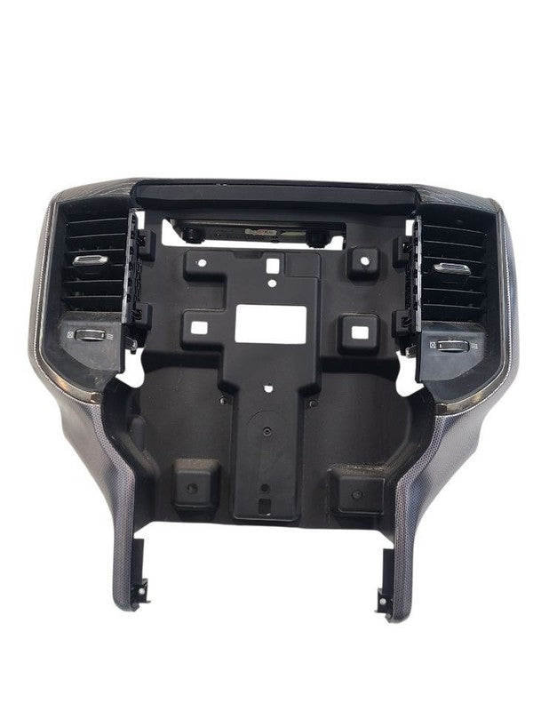 RAM3500   2019 Dash Bezel 669734