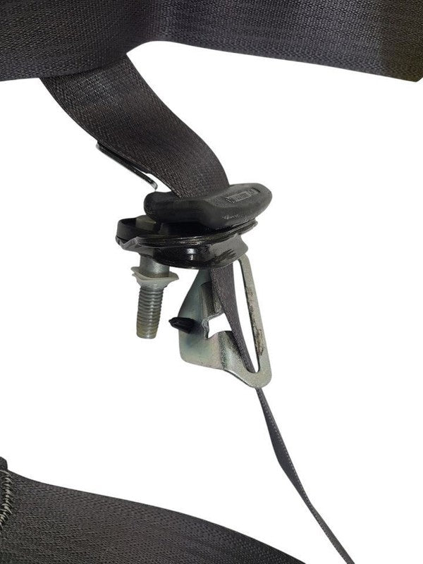 SILVRDO25 2010 Seat Belt Rear 605979