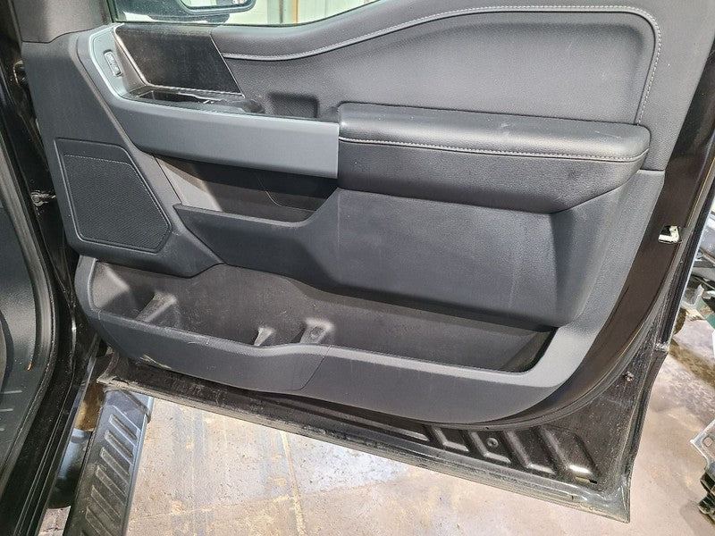 Passenger Right Front Door Electric Fits 21-25 FORD F150 PICKUP 670815